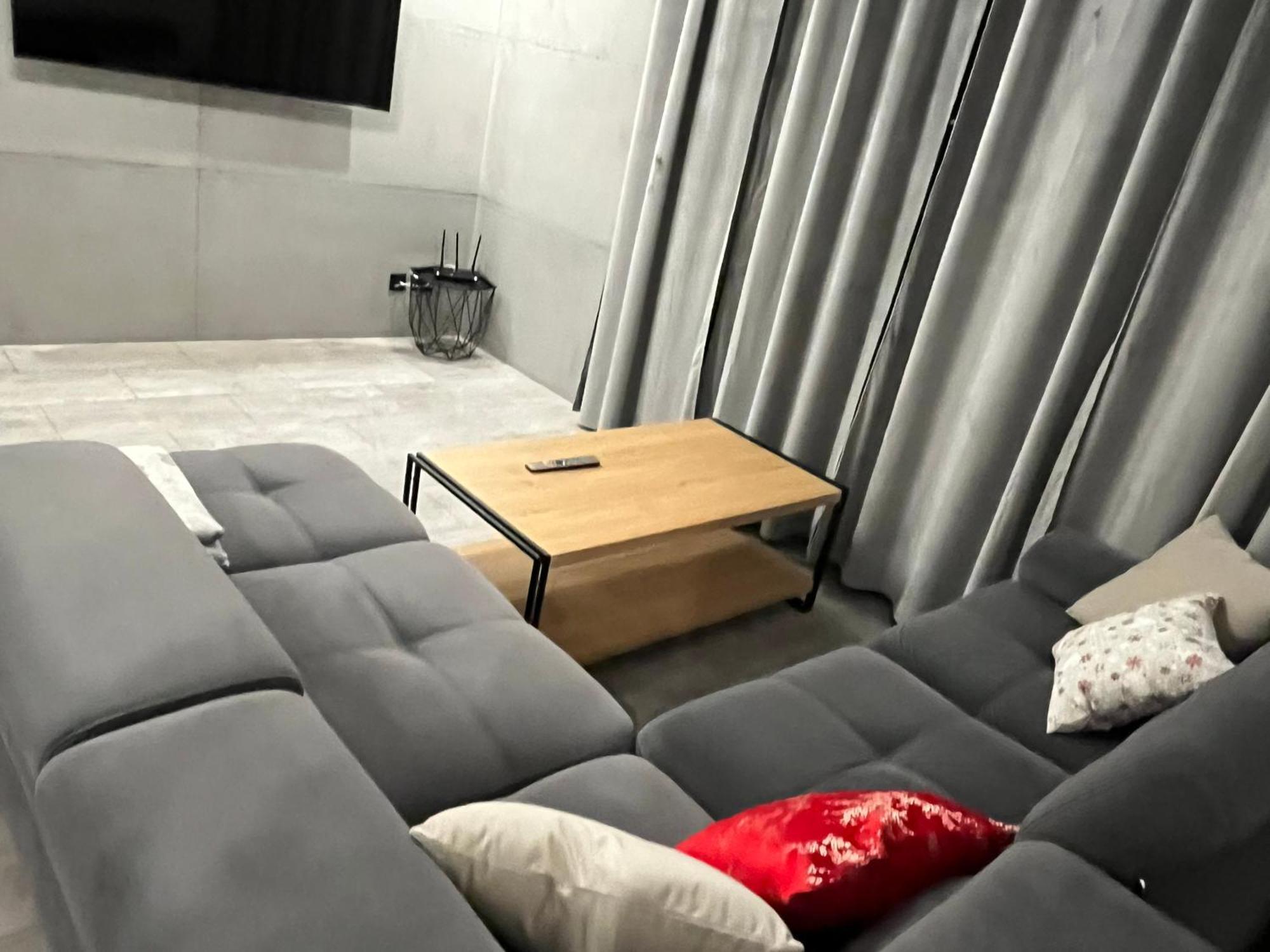 Apartament Esensja III シクラルスカ・ポレンバ エクステリア 写真